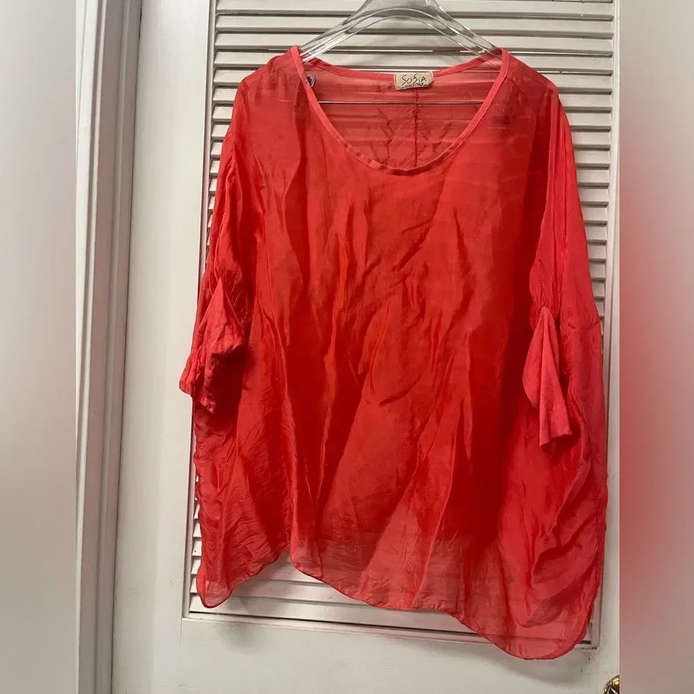 SOfia✨Red Silk Women's Top✨XL